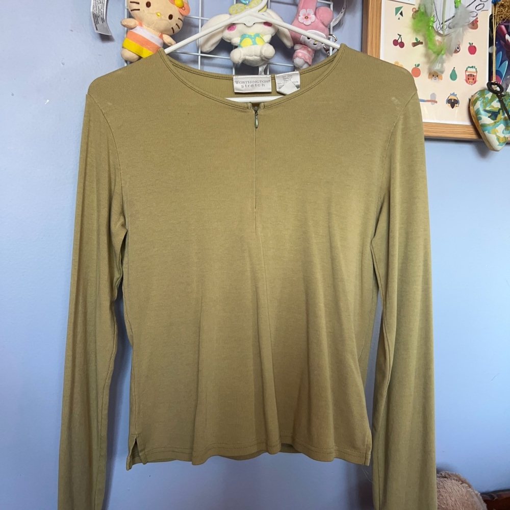 Green stretchy long sleeve